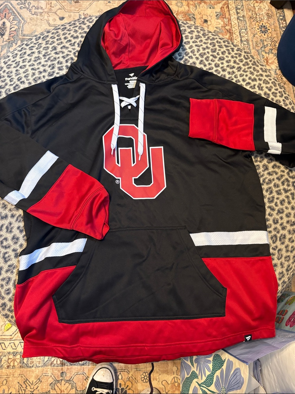 Fanatics Black and Red OU Lace-Up Hooded Pullover